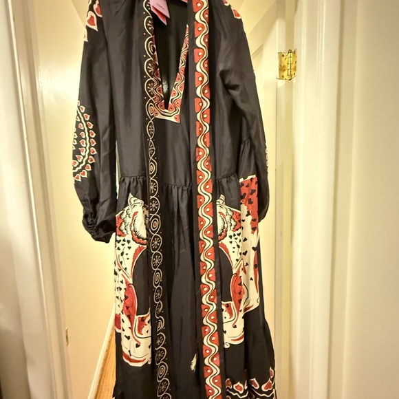 LA DoubleJ Black and Pink Resort Gown with Bishop Sleeves - goop - Picture 6 of 8